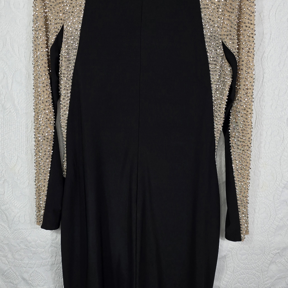 Formal Dress - Picture 2 of 10